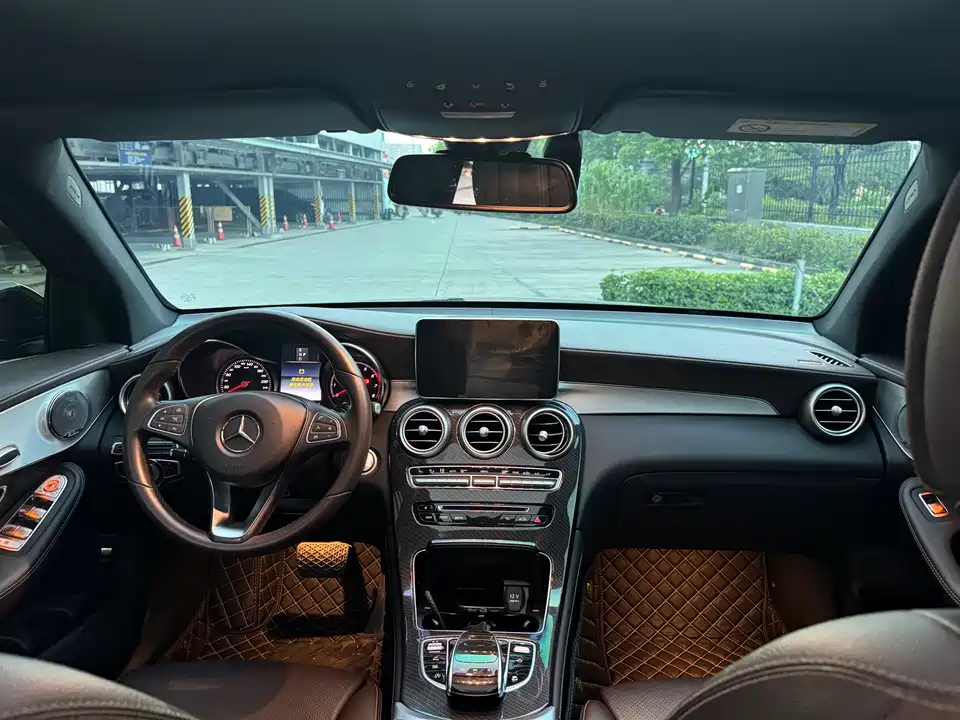 Mercedes-Benz GLC Mercedes-Benz GLC