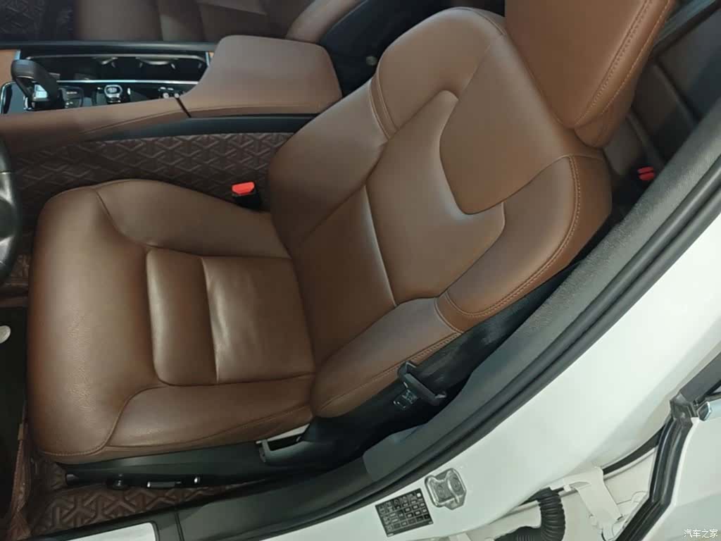 Volvo S90, 2022 11