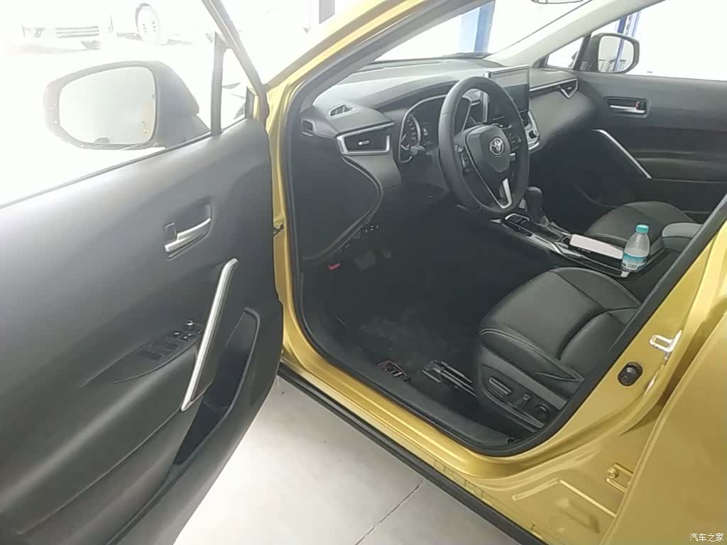 Toyota Frontlander, 2022 16