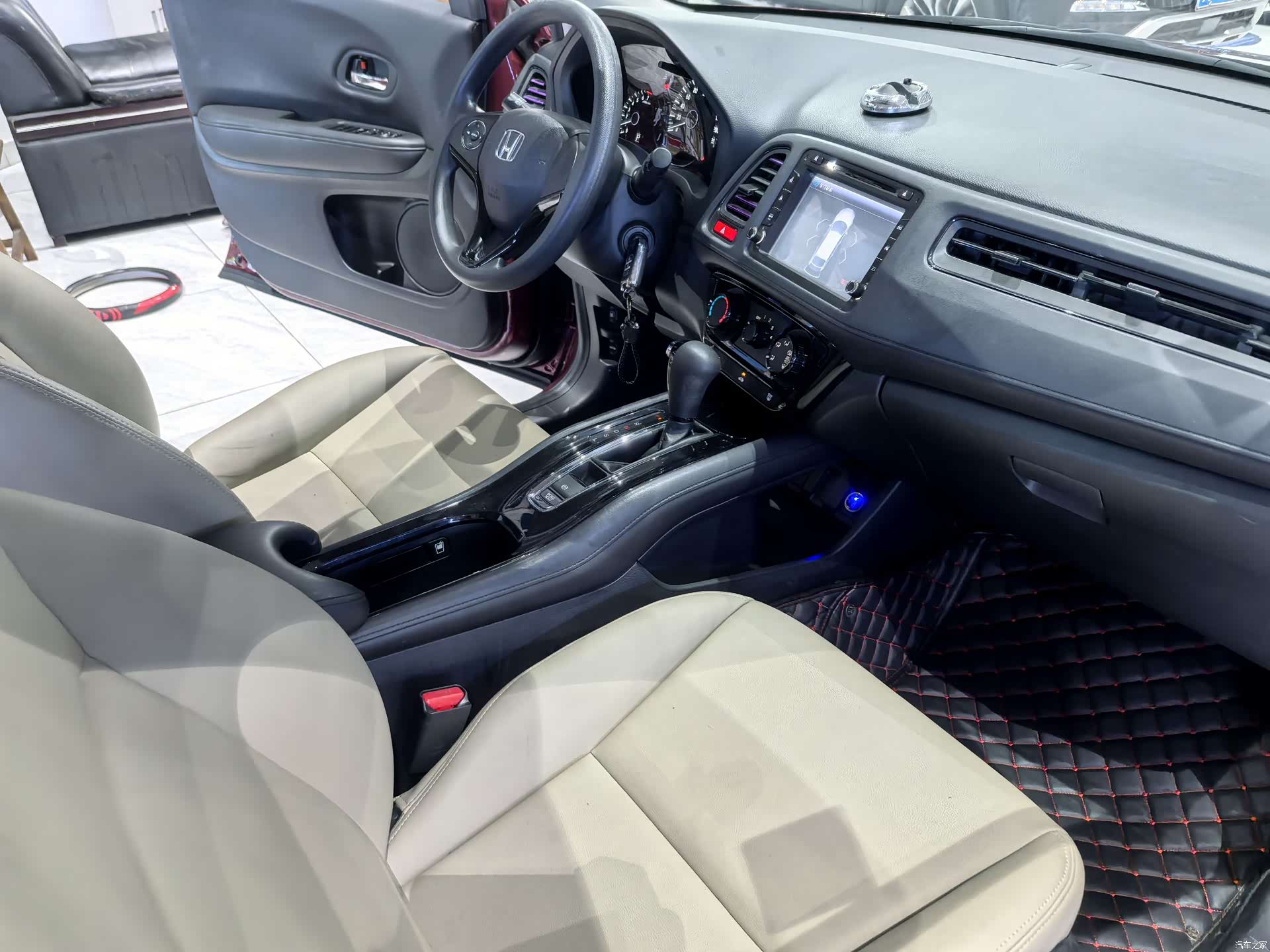 Honda Vezel, 2015 12