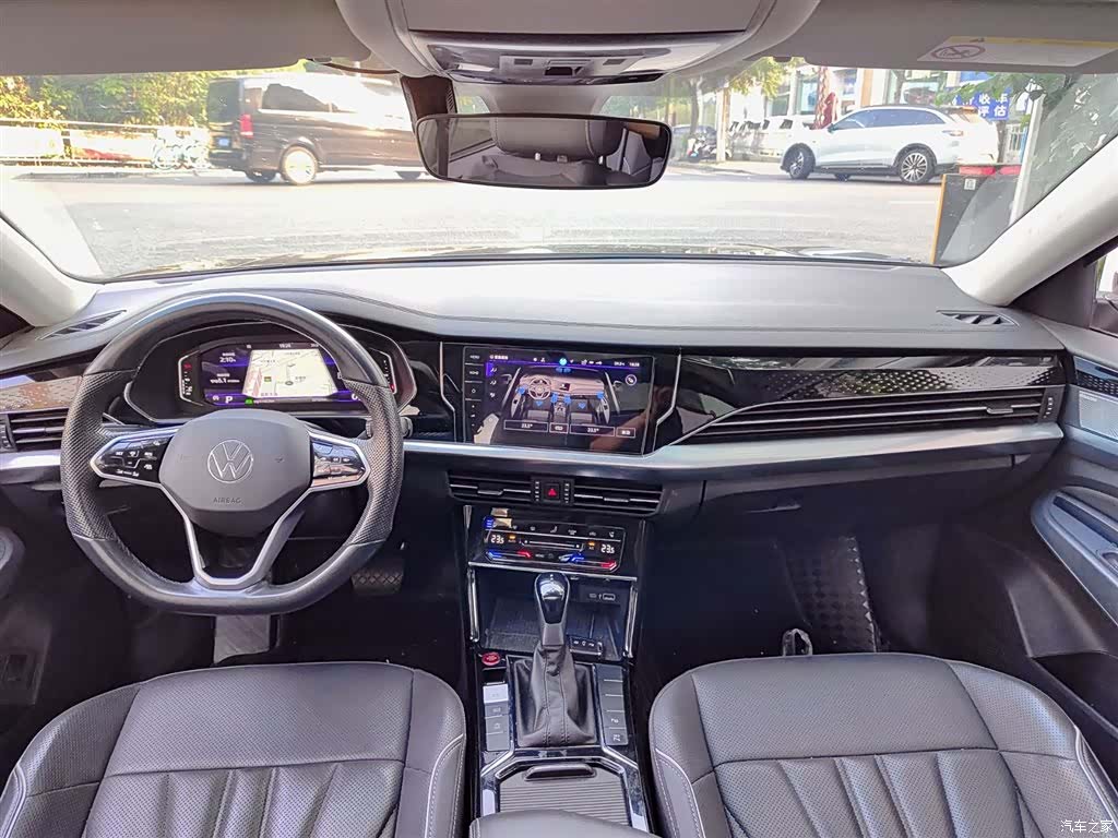 Volkswagen Passat, 2024 10