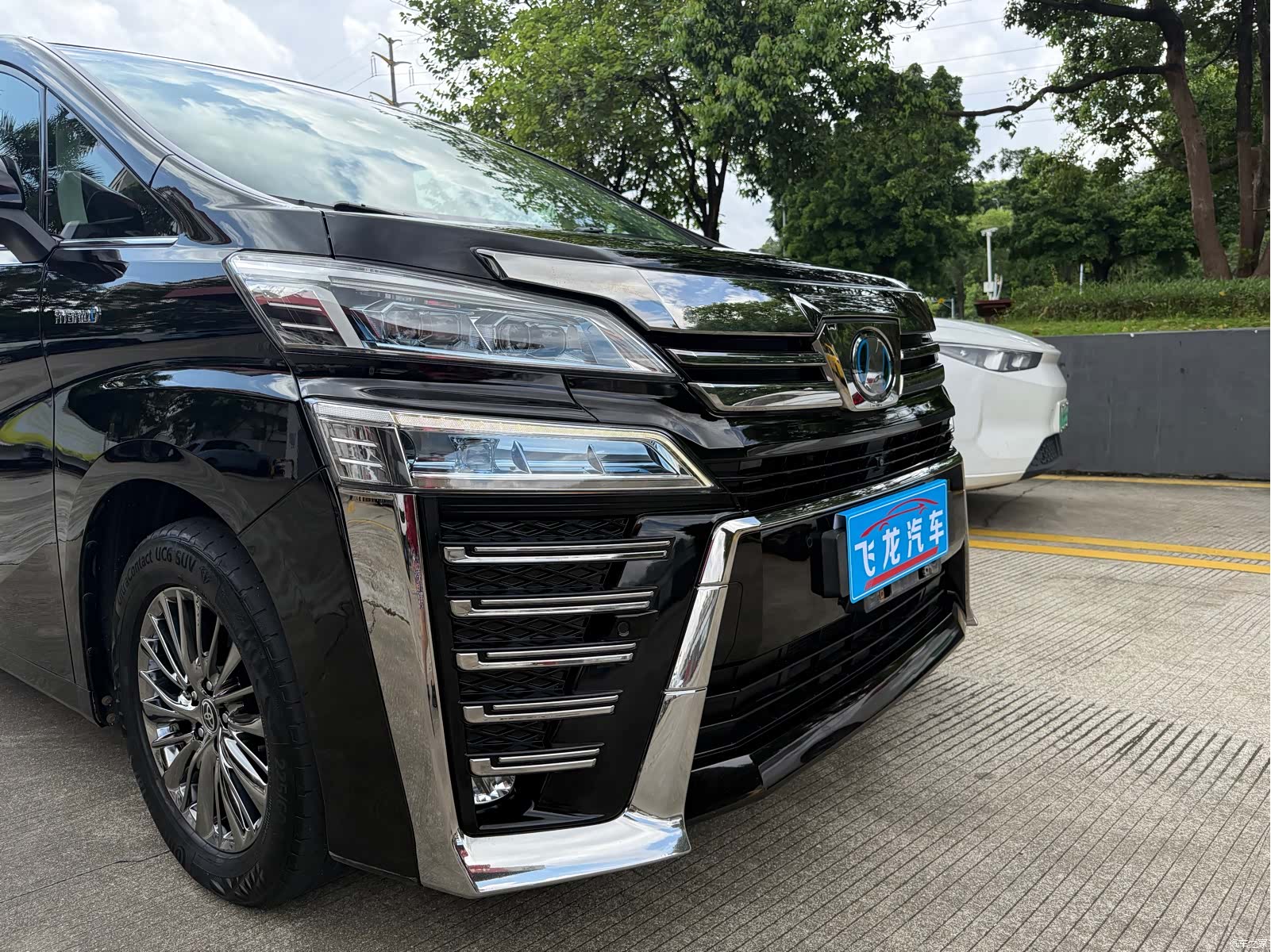 Toyota Vellfire, 2020 9