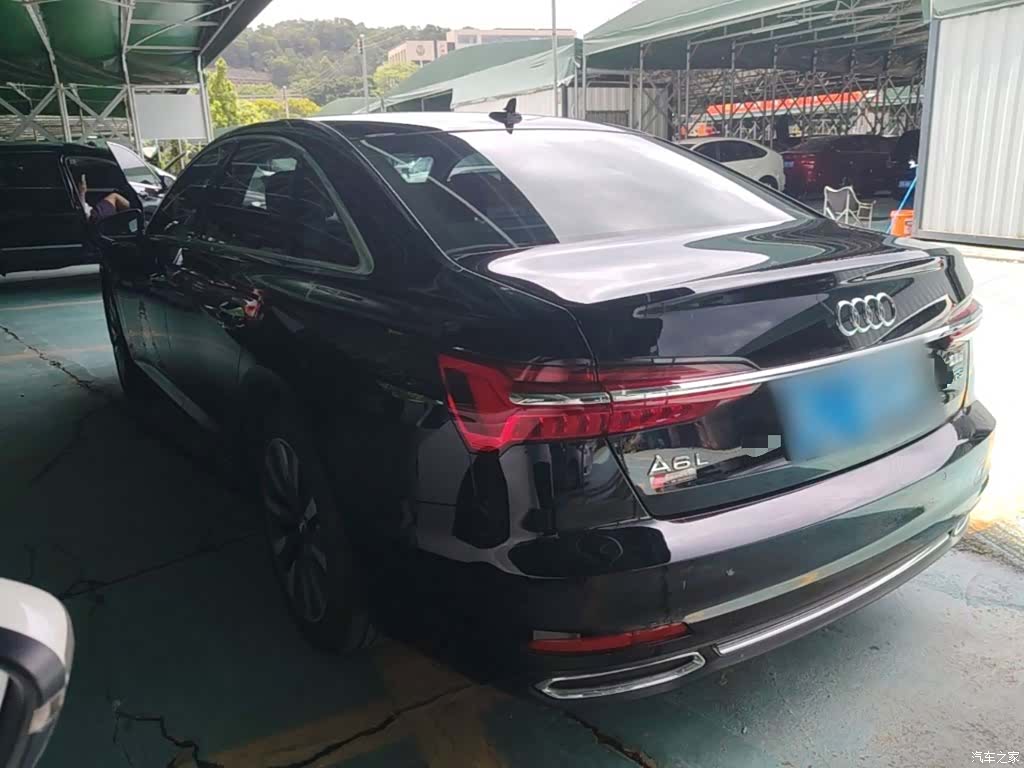Audi A6L, 2021 все фото