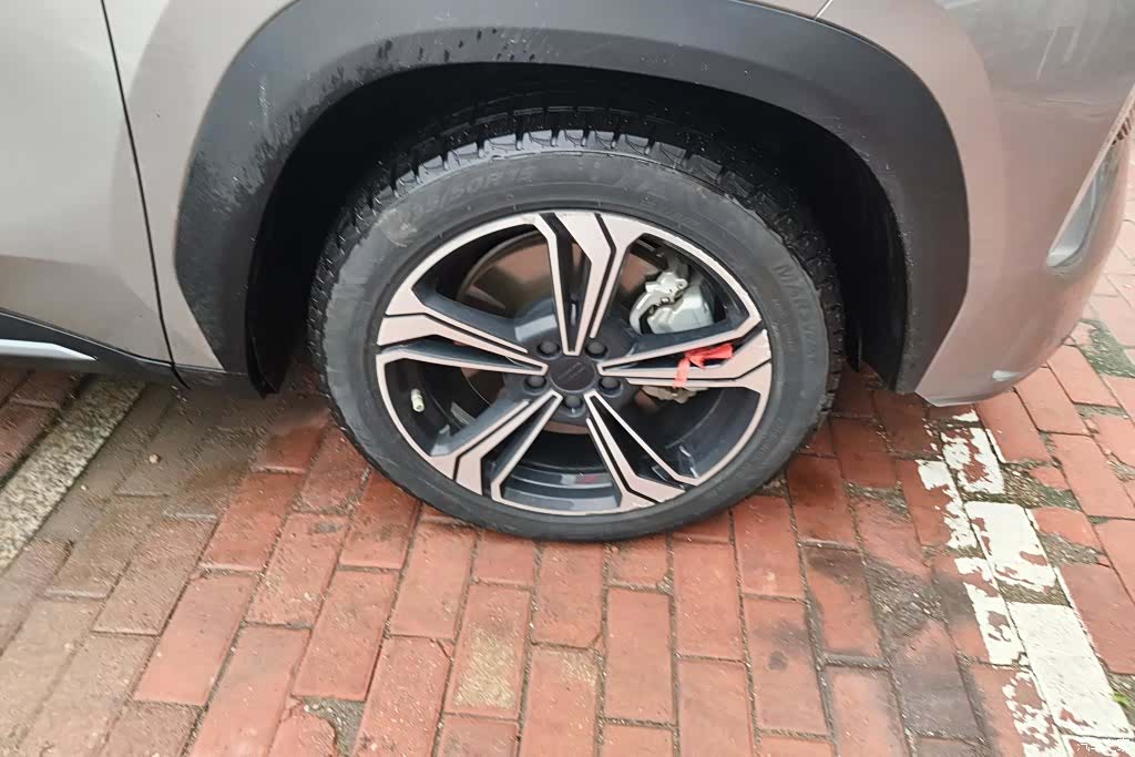 Geely Galaxy L7, 2023 6