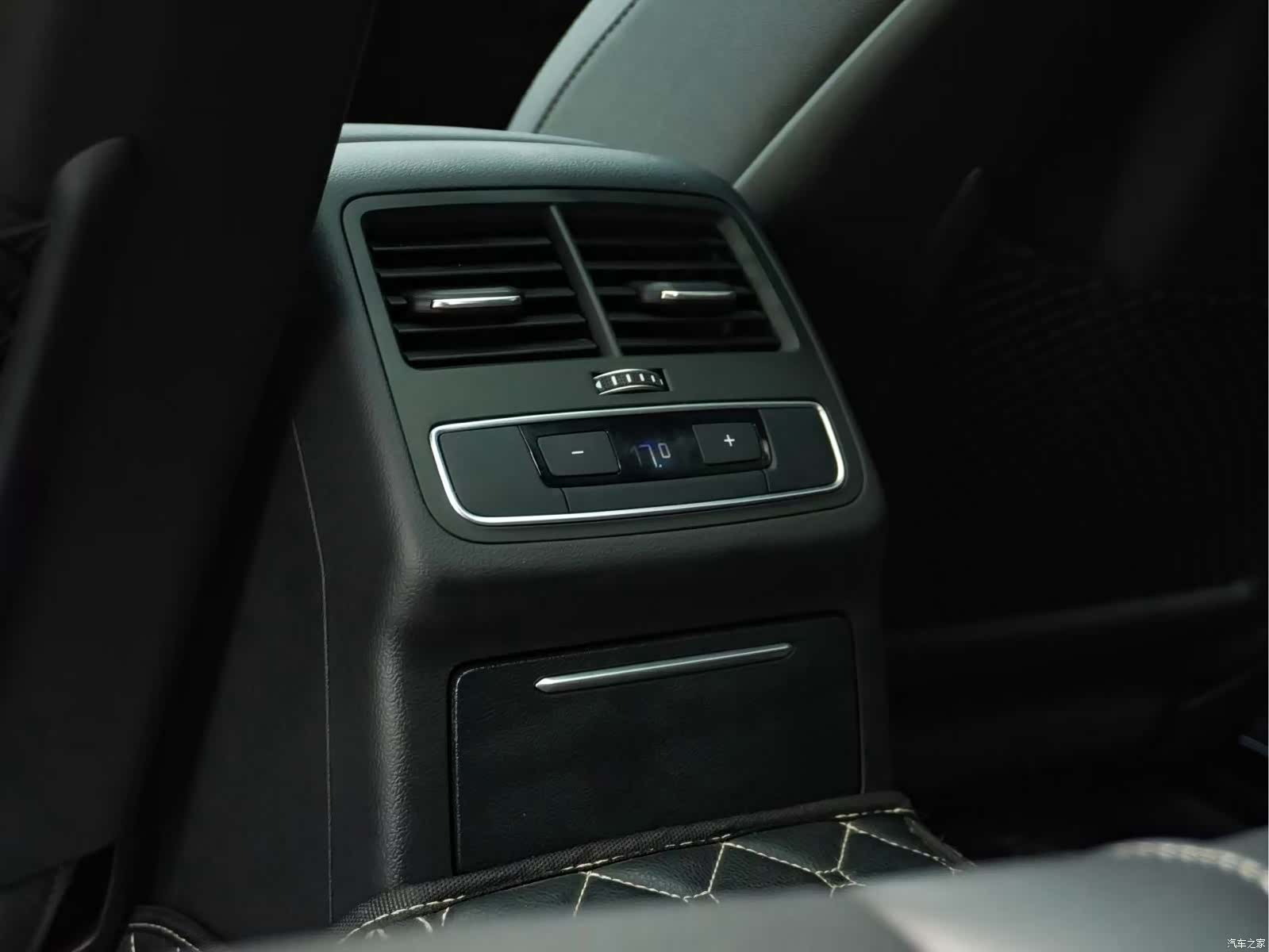 Audi A4L, 2023 16