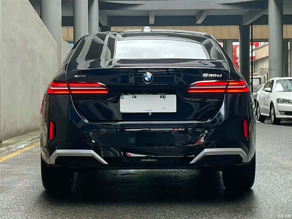 BMW 5 Series, 2025 4