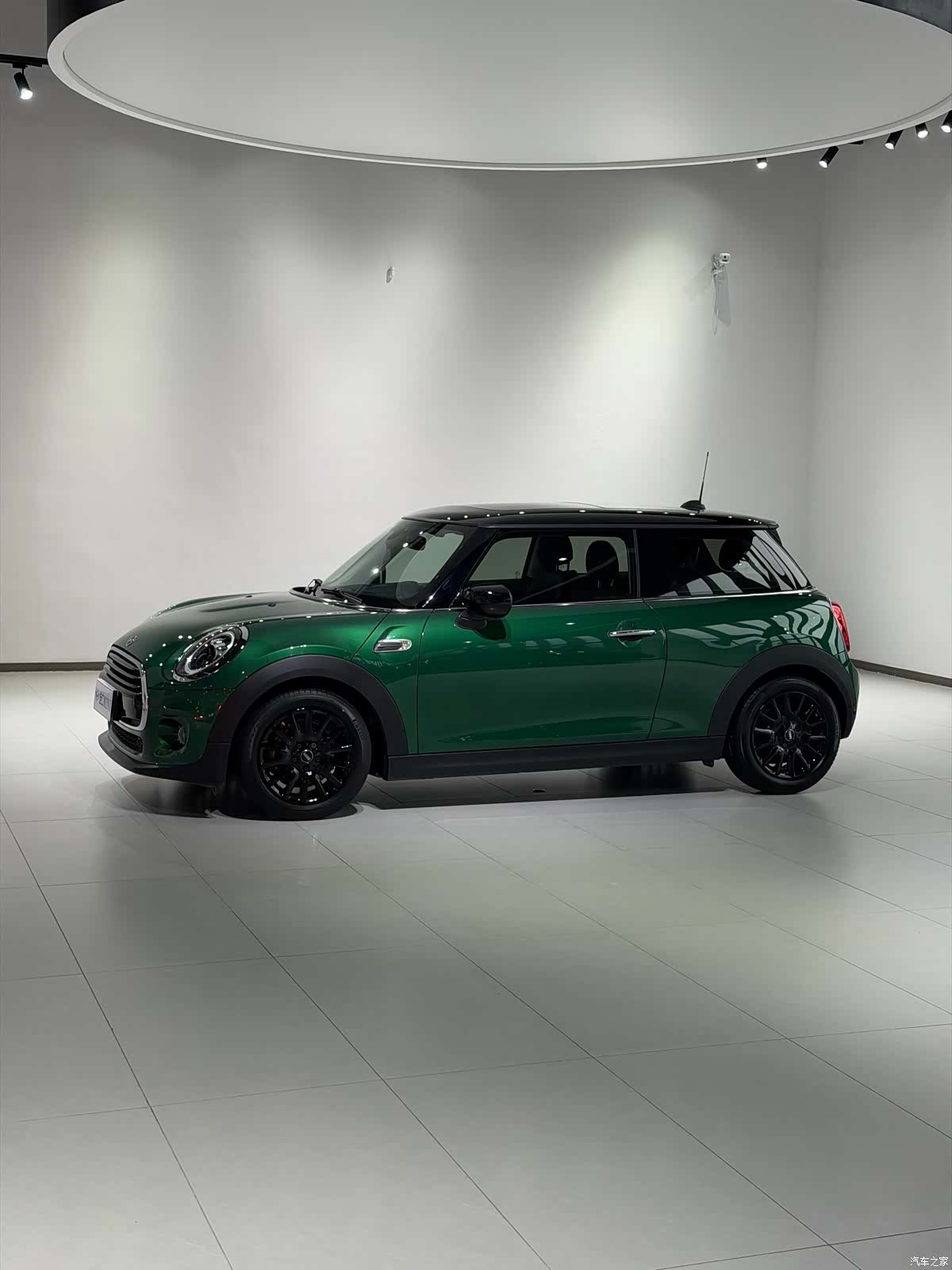 Mini Cooper, 2021 3