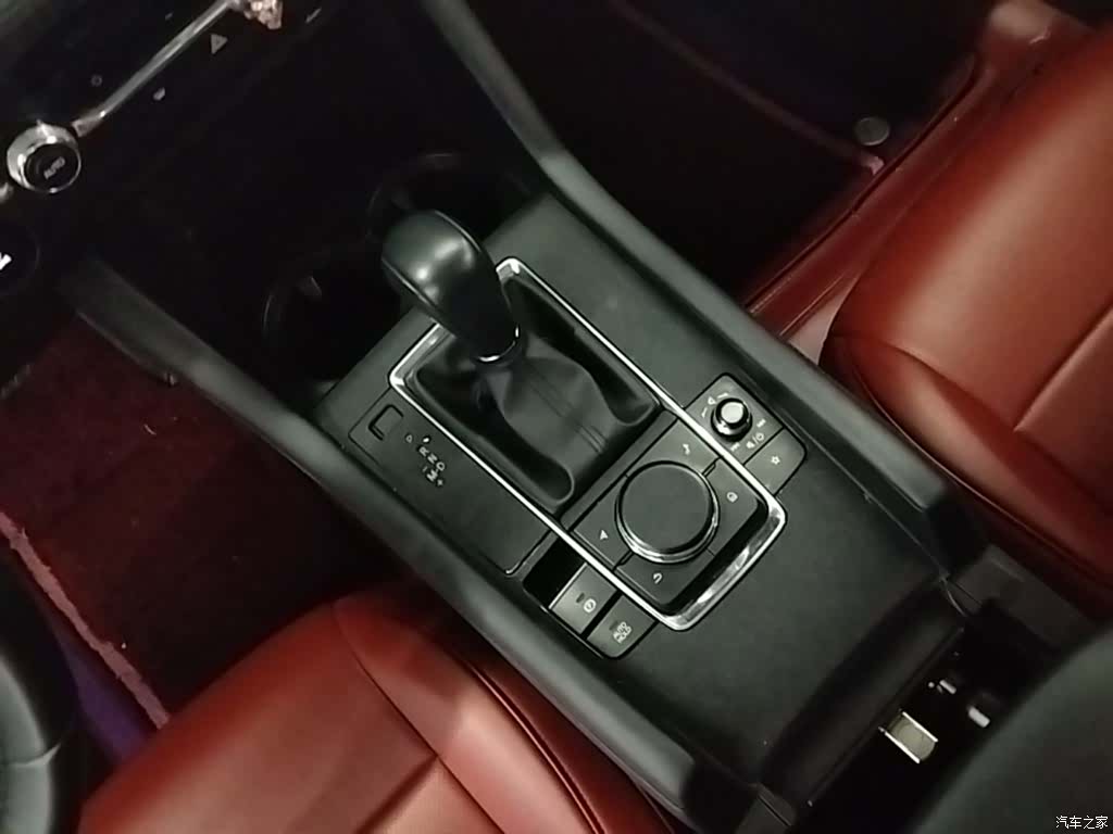 Mazda Mazda3, 2023 14