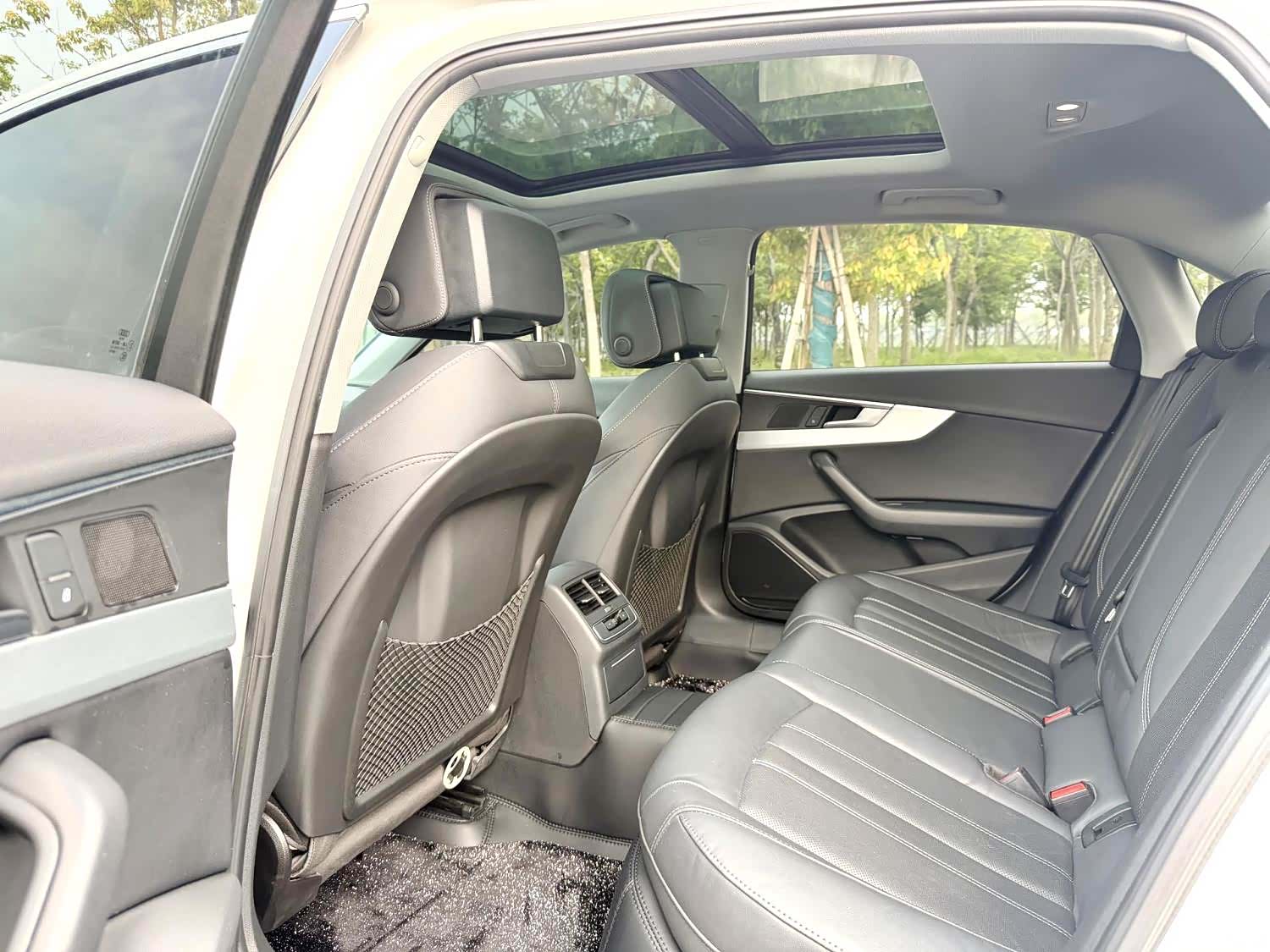 Audi A4L, 2021 10