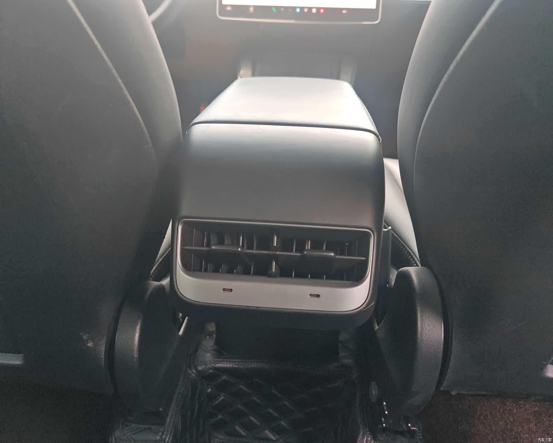 Tesla Model Y, 2021 12