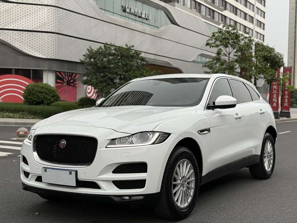 Jaguar F-PACE Jaguar F-PACE