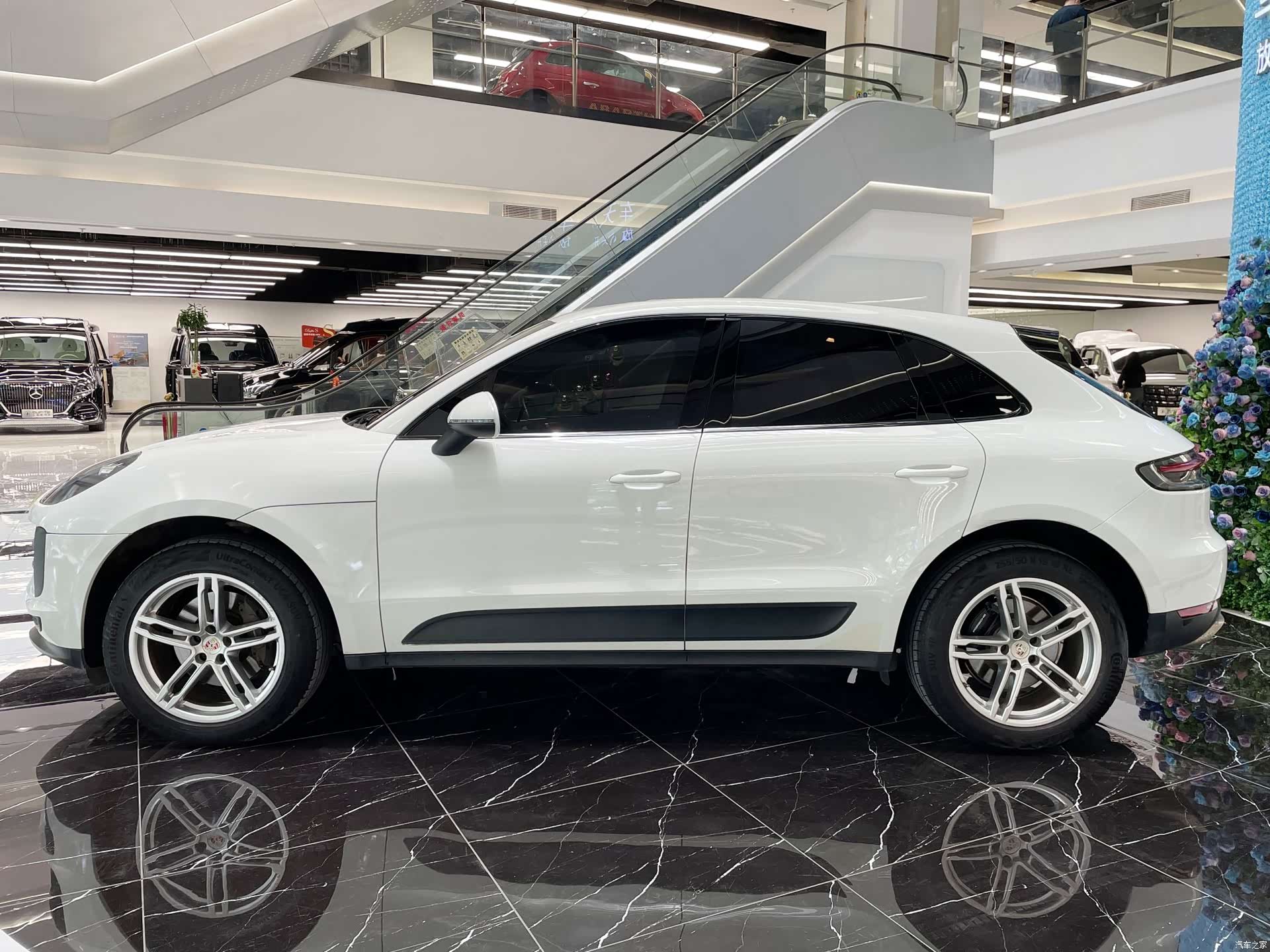 Porsche Macan, 2018 все фото