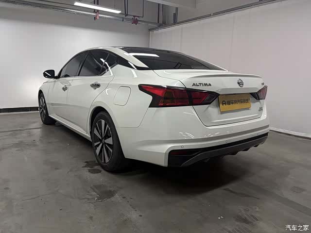 Nissan Teana, 2021 все фото