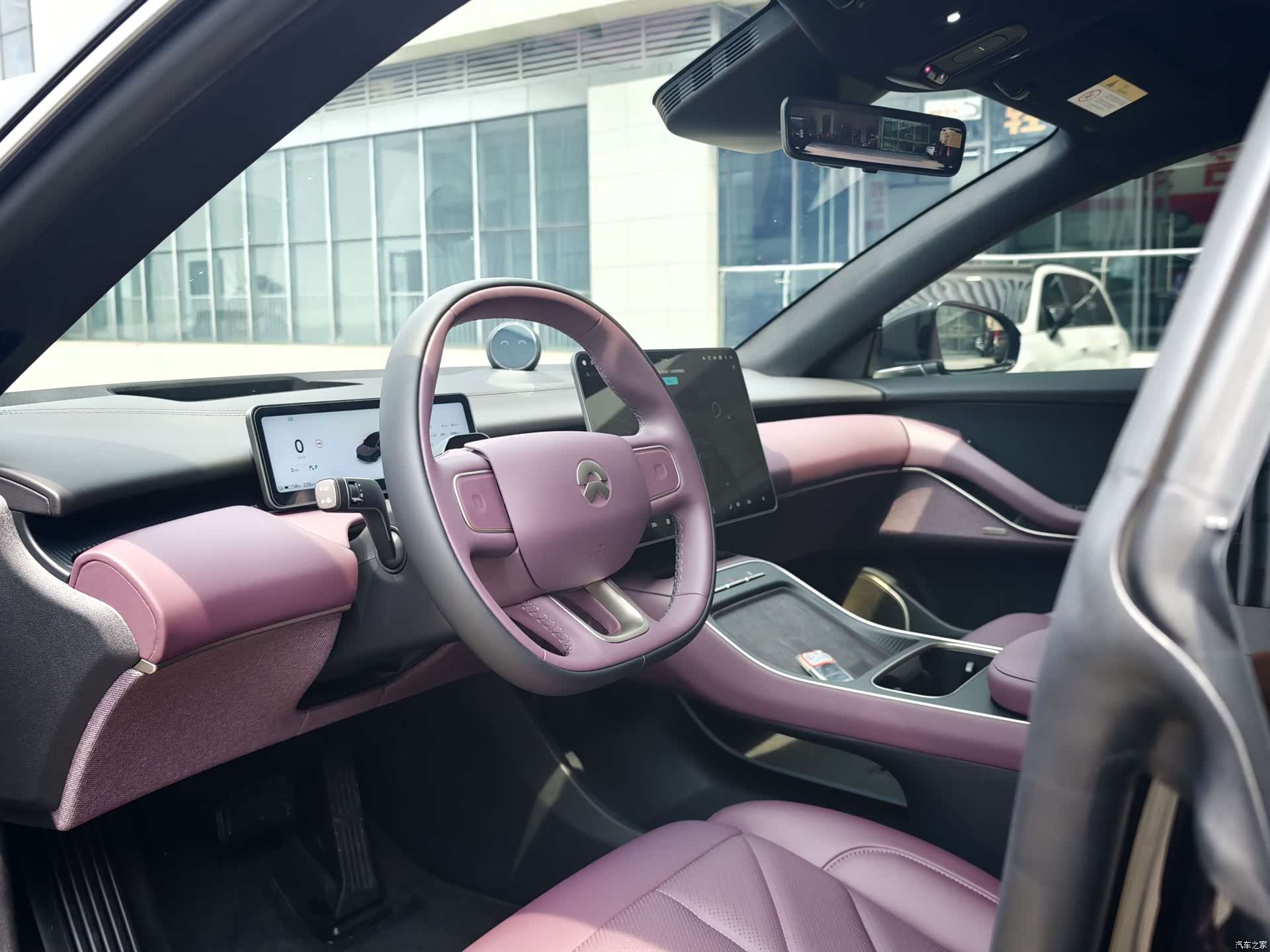 NIO ET5, 2025 12