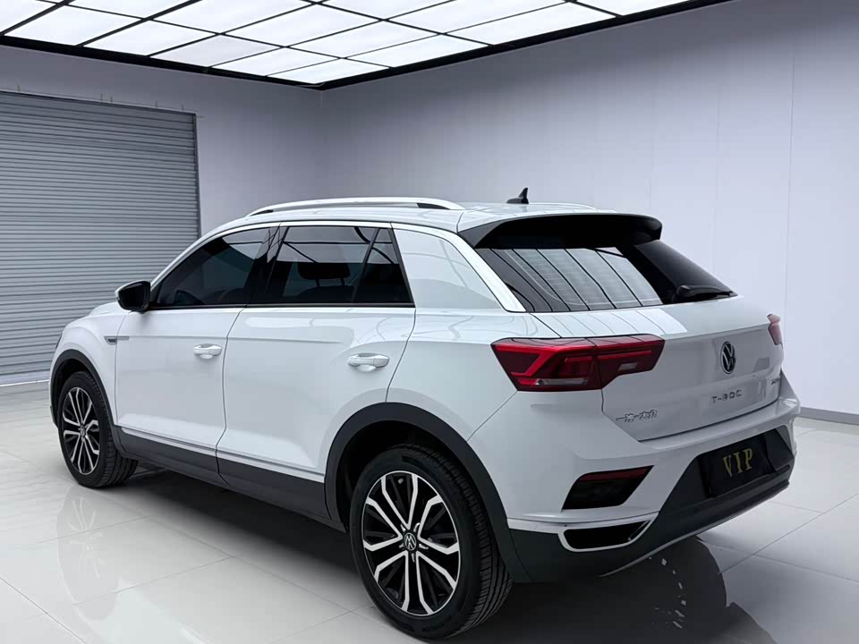 Volkswagen T-ROC exploring Songs