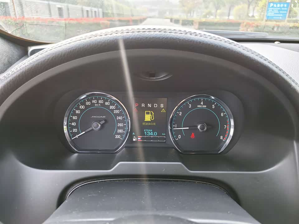 Jaguar XF