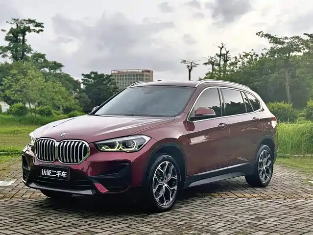 BMW X1 2021 — купить из Китая под заказ