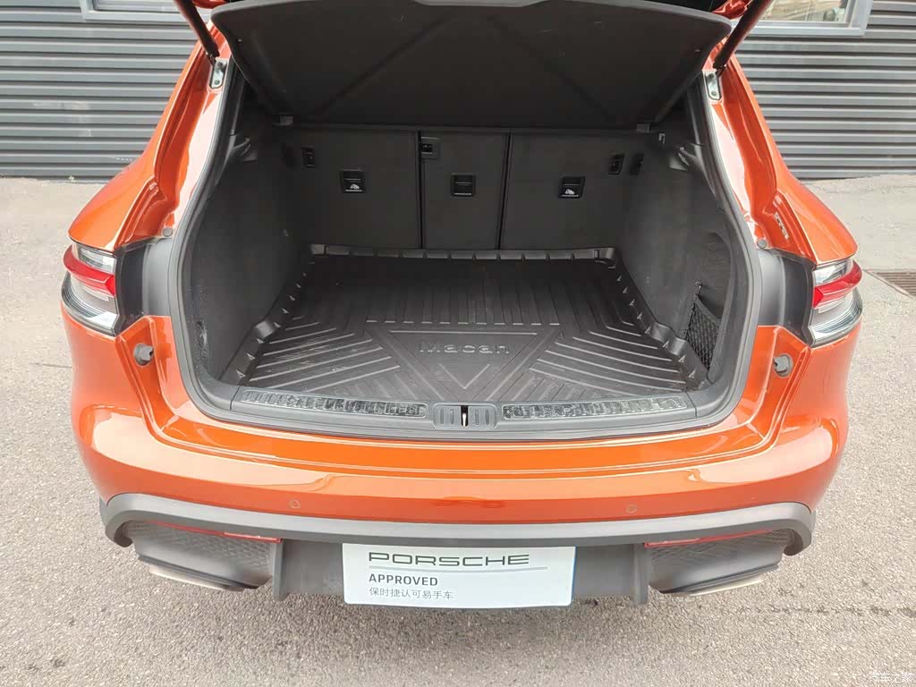 Porsche Macan, 2022 10