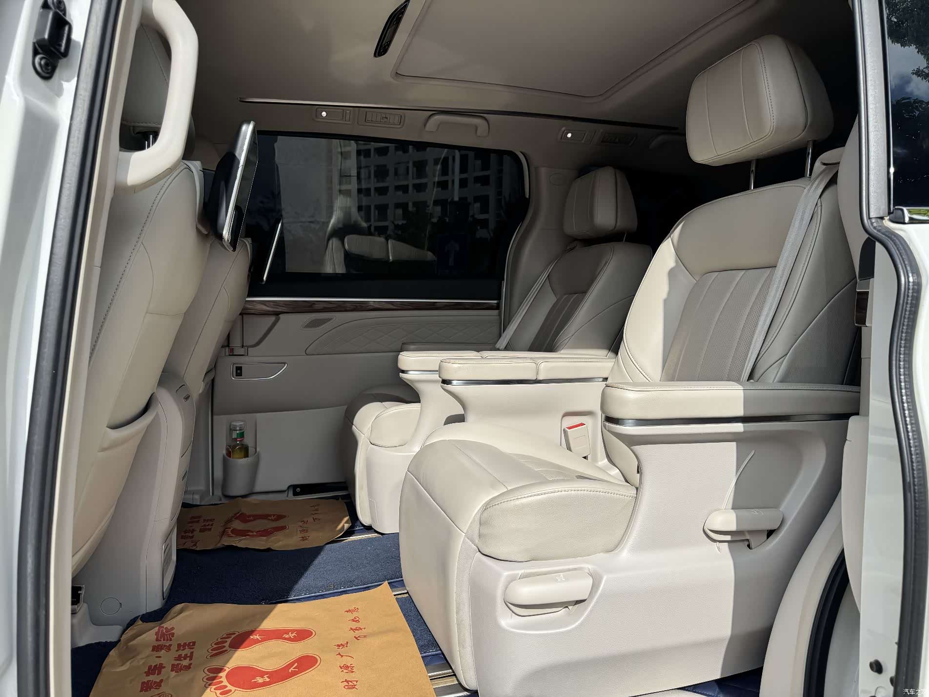 Trumpchi M8, 2018 9