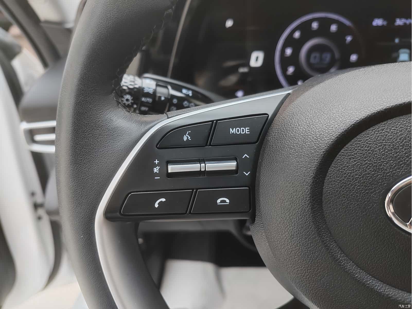 Hyundai Elantra, 2022 13