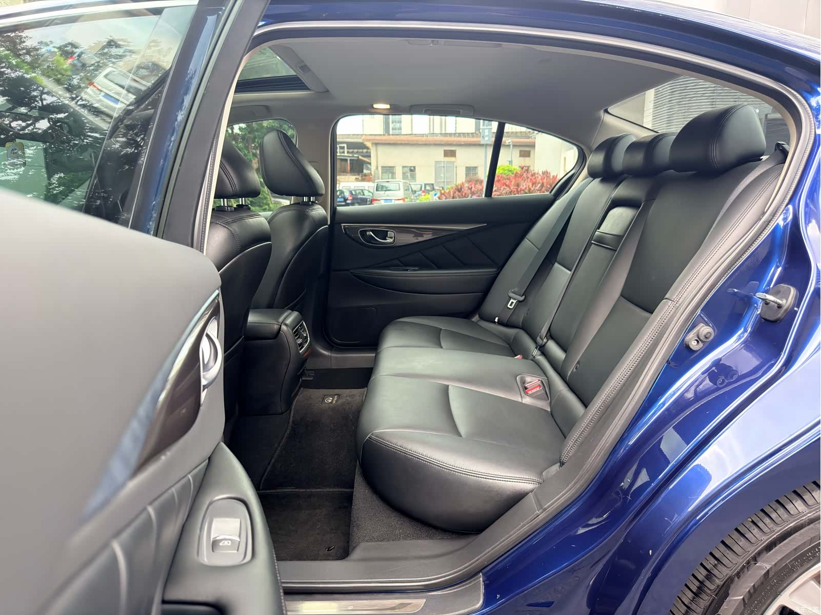 Infiniti Q50L, 2021 11