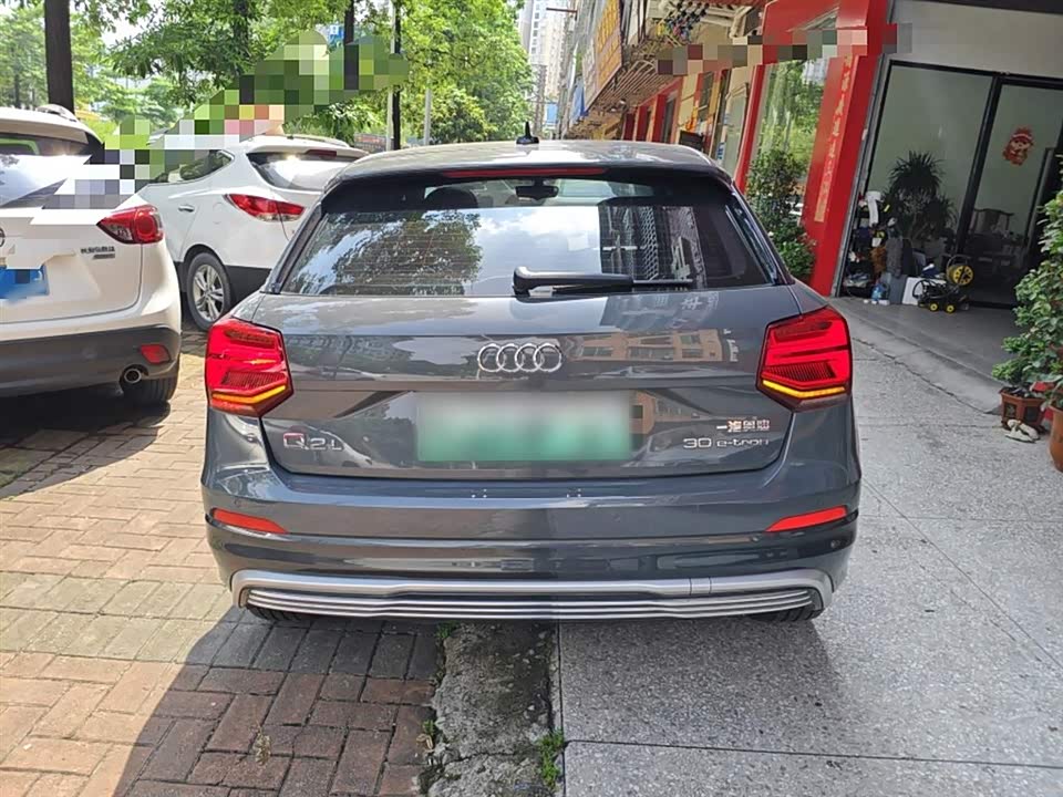 Audi Q2L Audi Q2L