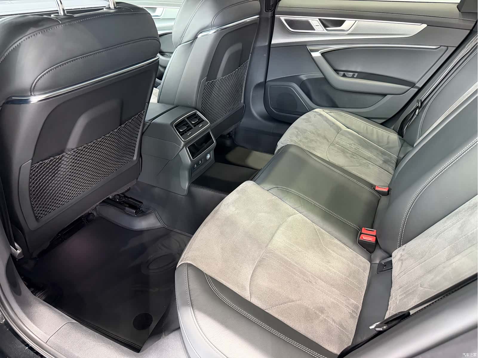 Audi A6L, 2024 13
