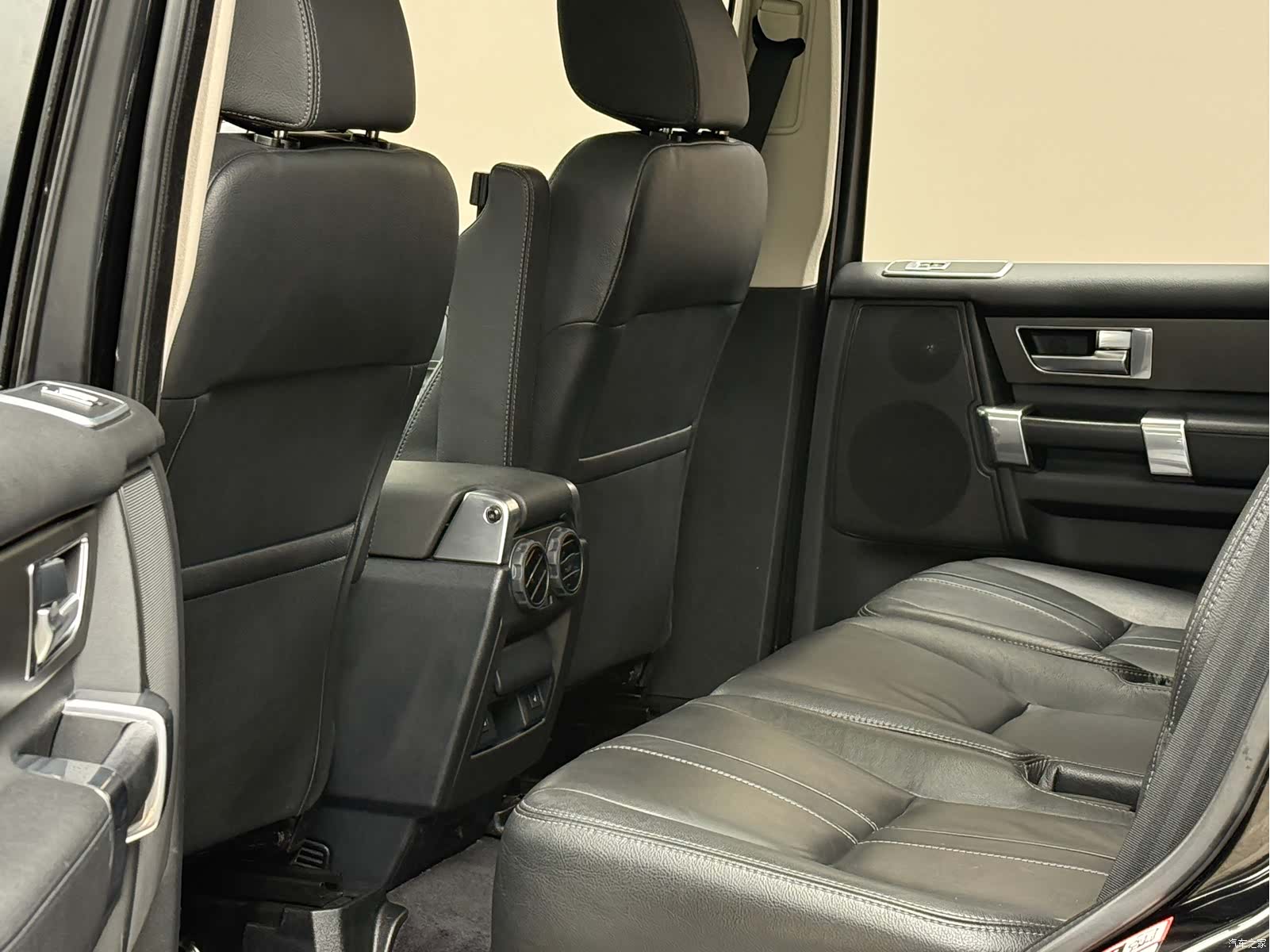 Land Rover Discovery, 2016 4