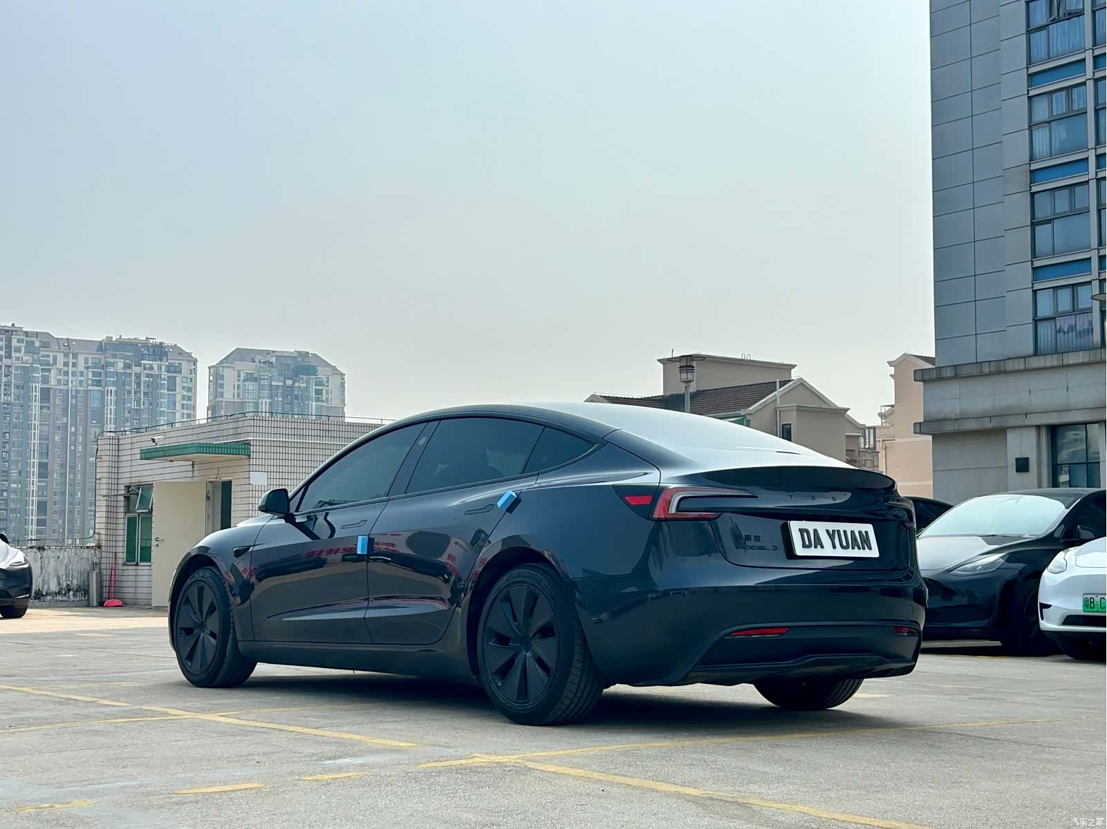 Tesla Model 3, 2025 все фото