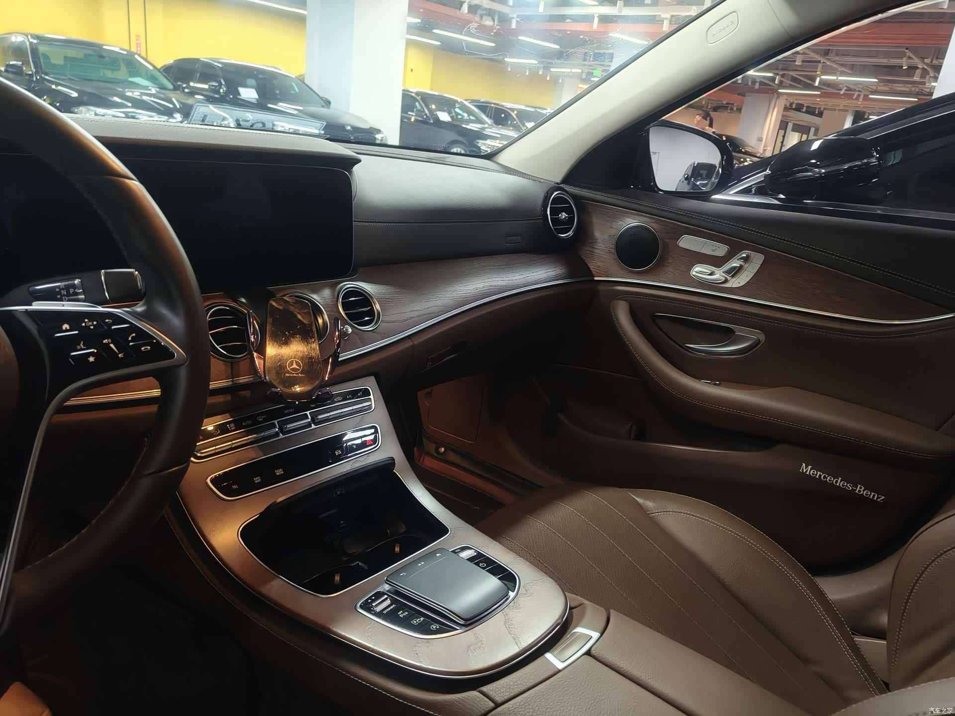 Mercedes-Benz E-Class, 2023 6