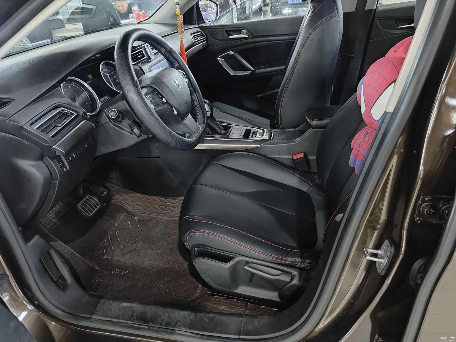 Peugeot 408, 2015 3
