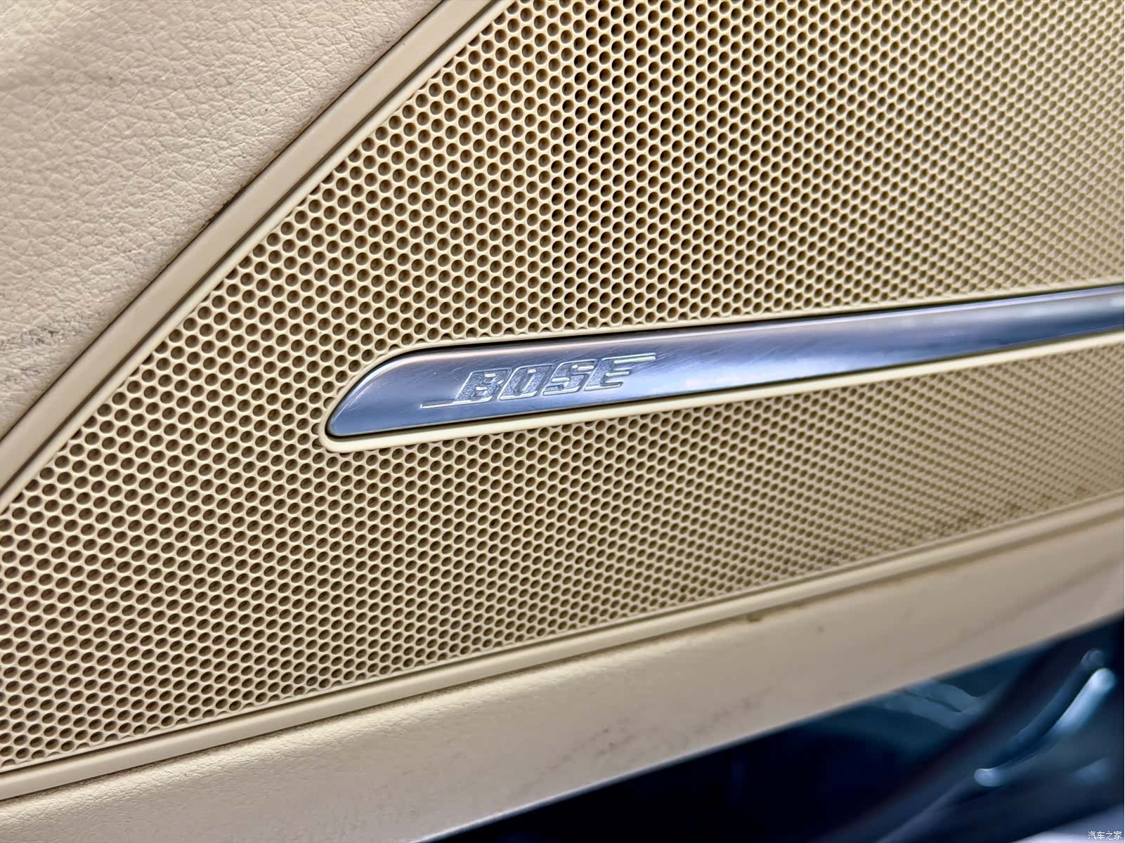 Audi A8L, 2011 13