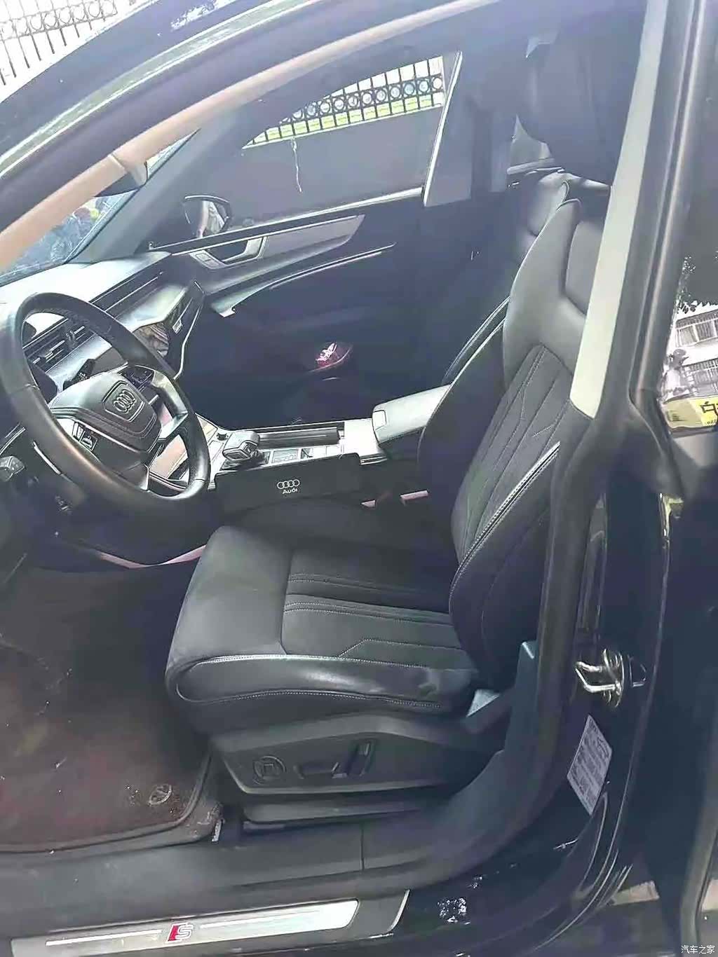 Audi A7L, 2024 4