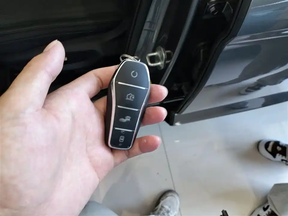 BYD Qin L BYD Qin L