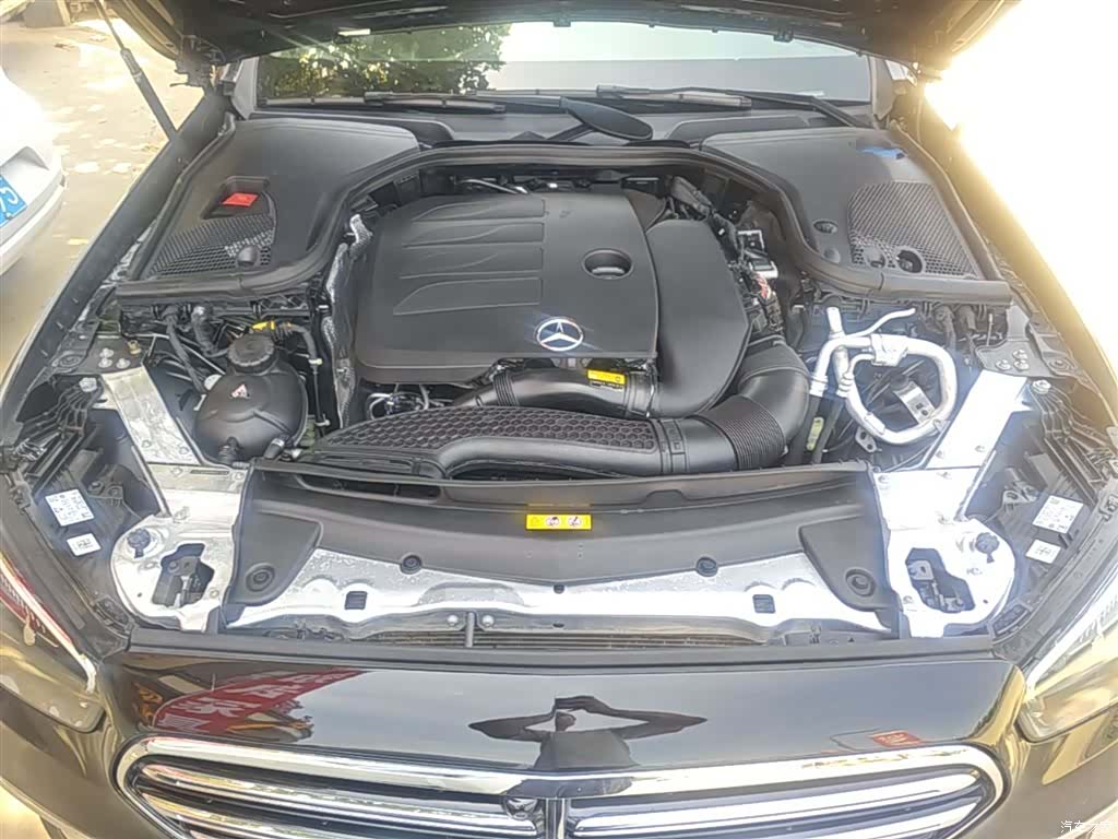 Mercedes-Benz E-Class, 2023 20