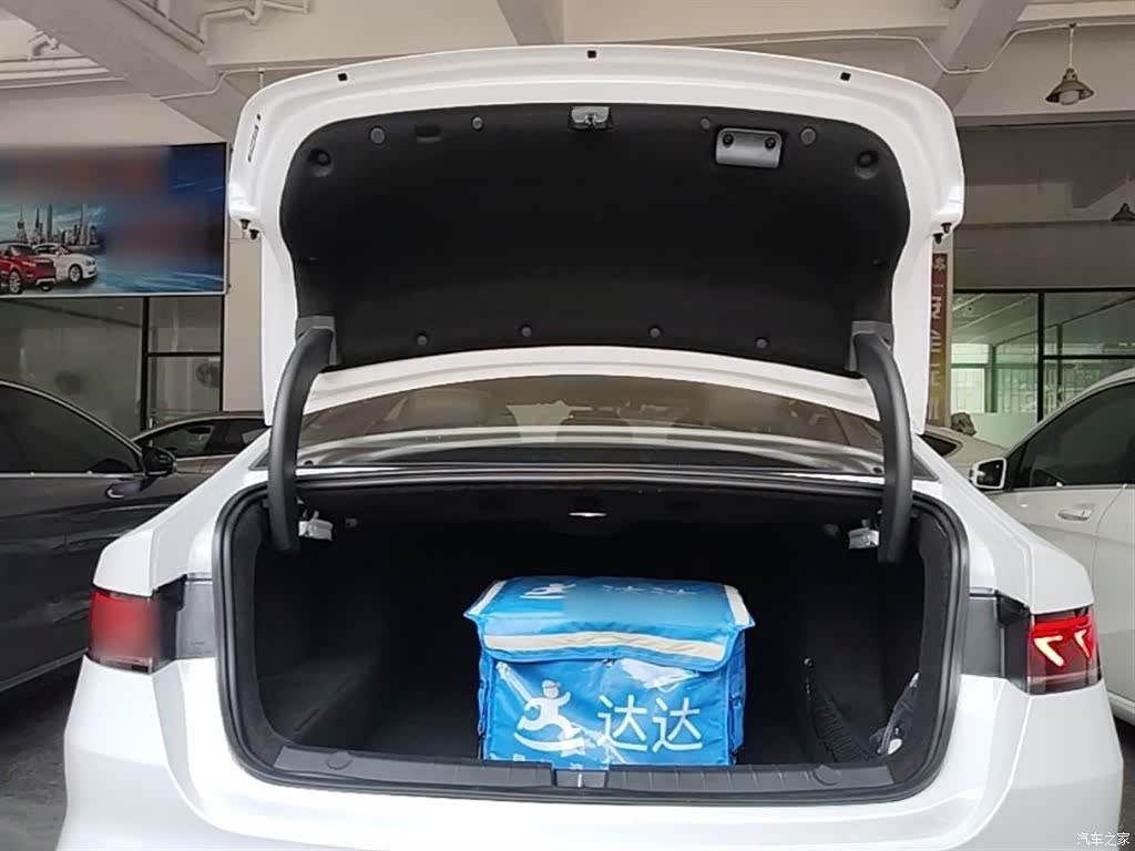 BYD Qin, 2025 19