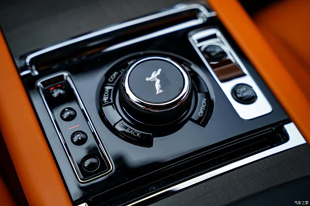 Rolls-Royce Cullinan, 2023 10