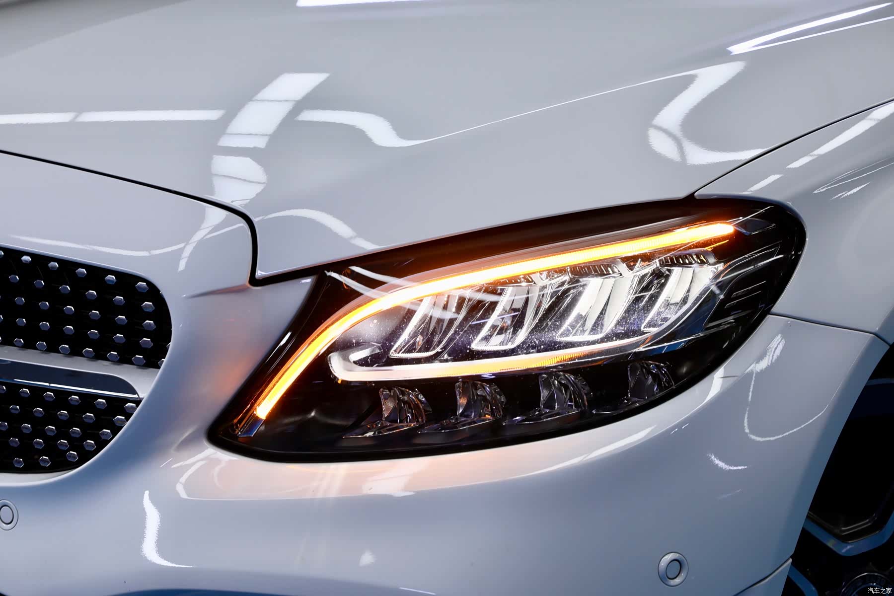 Mercedes-Benz C-Class, 2019 4