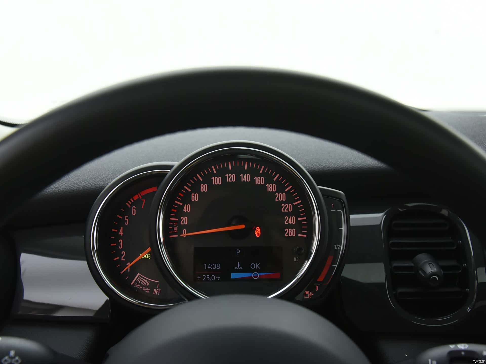 Mini ONE, 2023 все фото