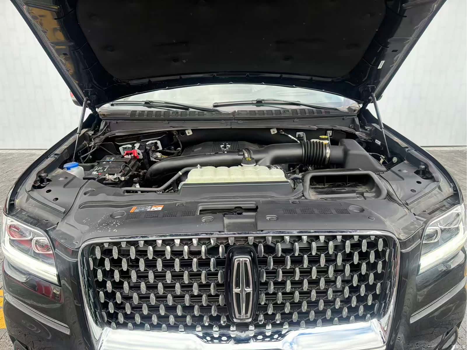 Lincoln Navigator, 2026 14