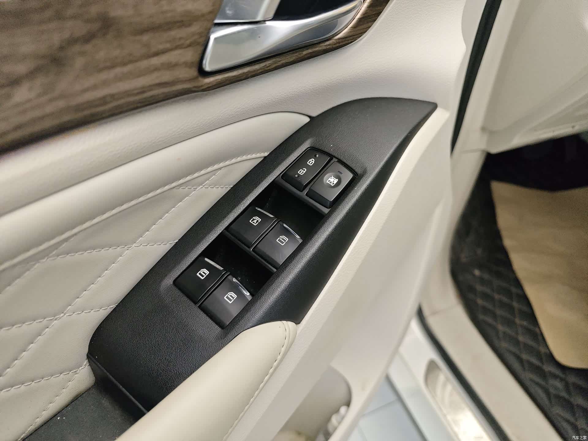 Trumpchi M8, 2018 10