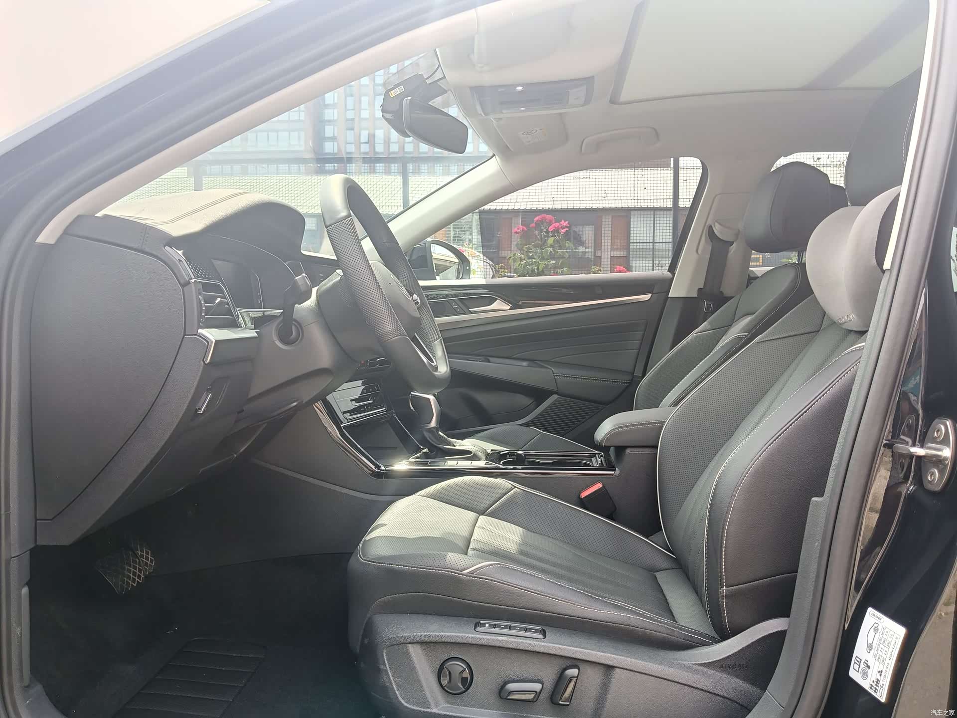 Volkswagen Passat, 2024 13