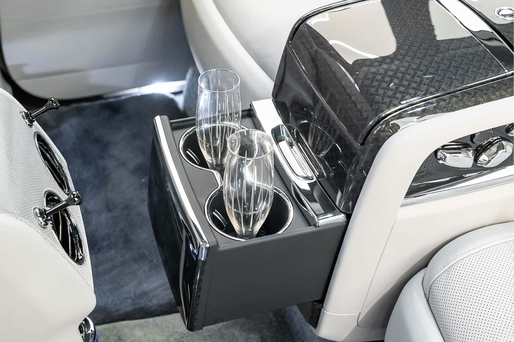 Rolls-Royce Cullinan, 2024 17