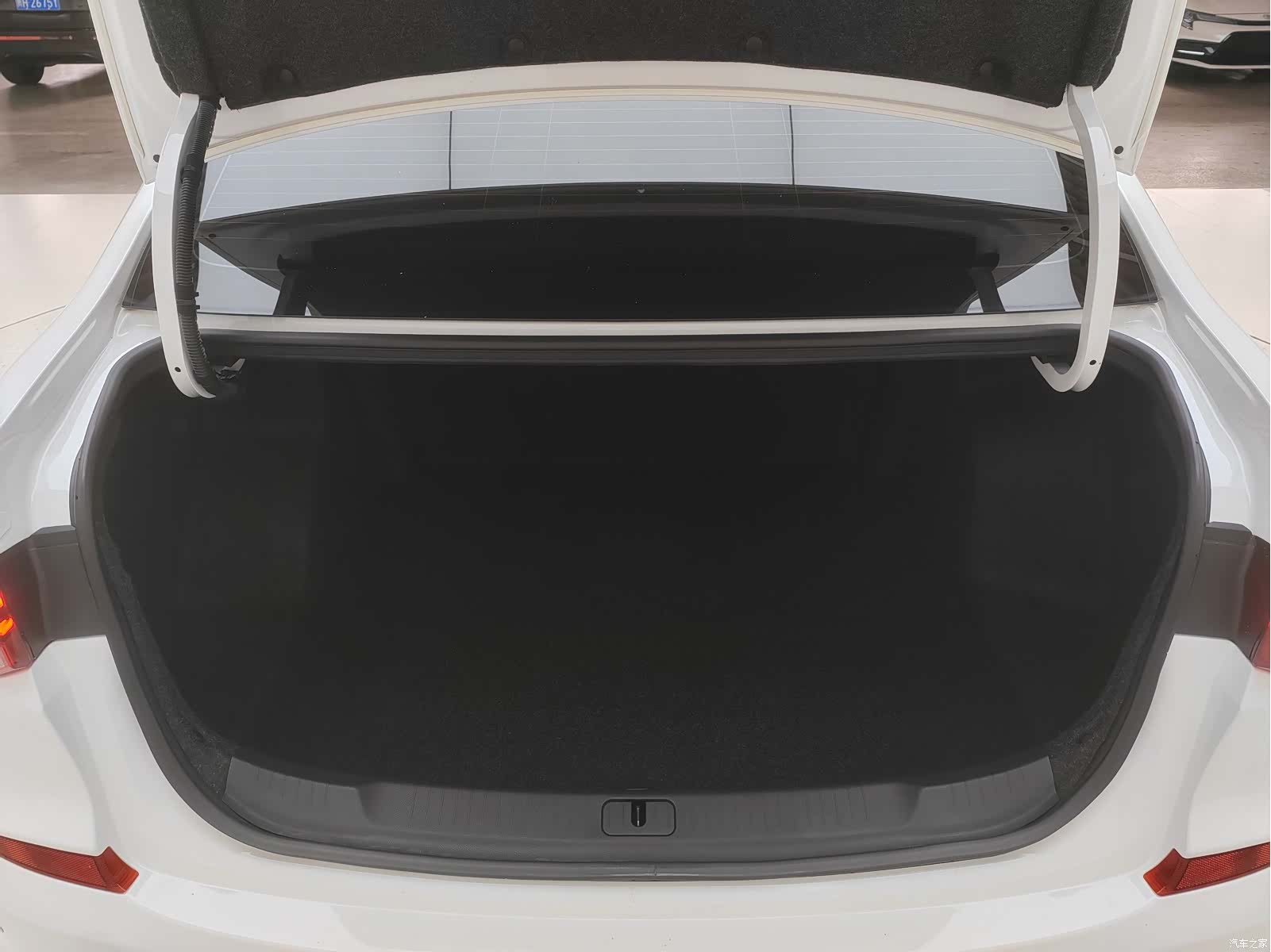 Chevrolet 320, 2022 18