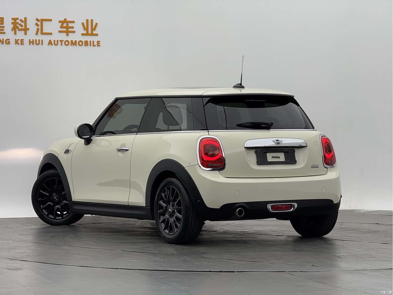 Mini ONE, 2021 11