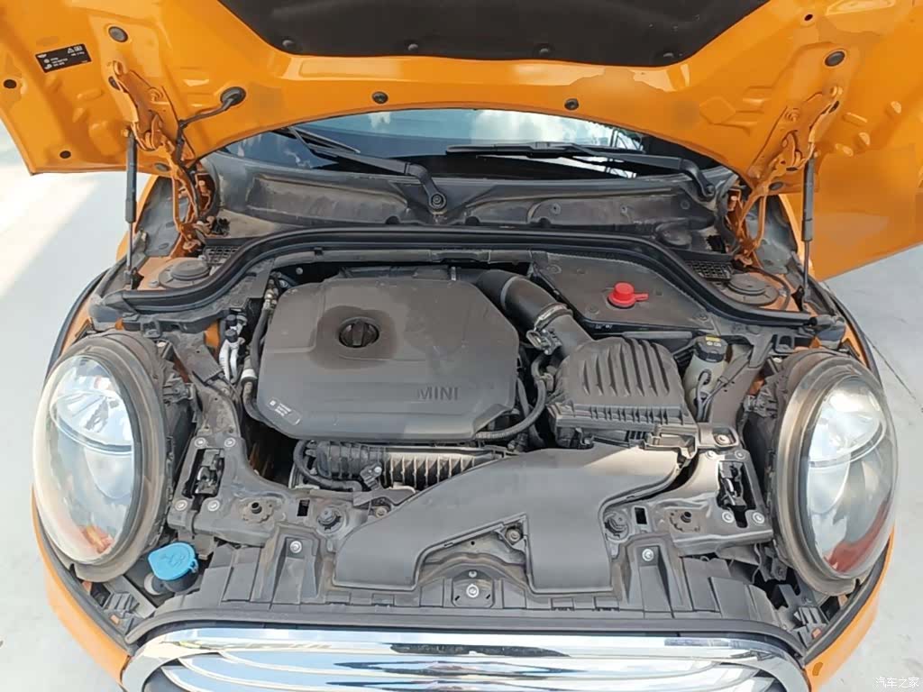 Mini ONE, 2018 20