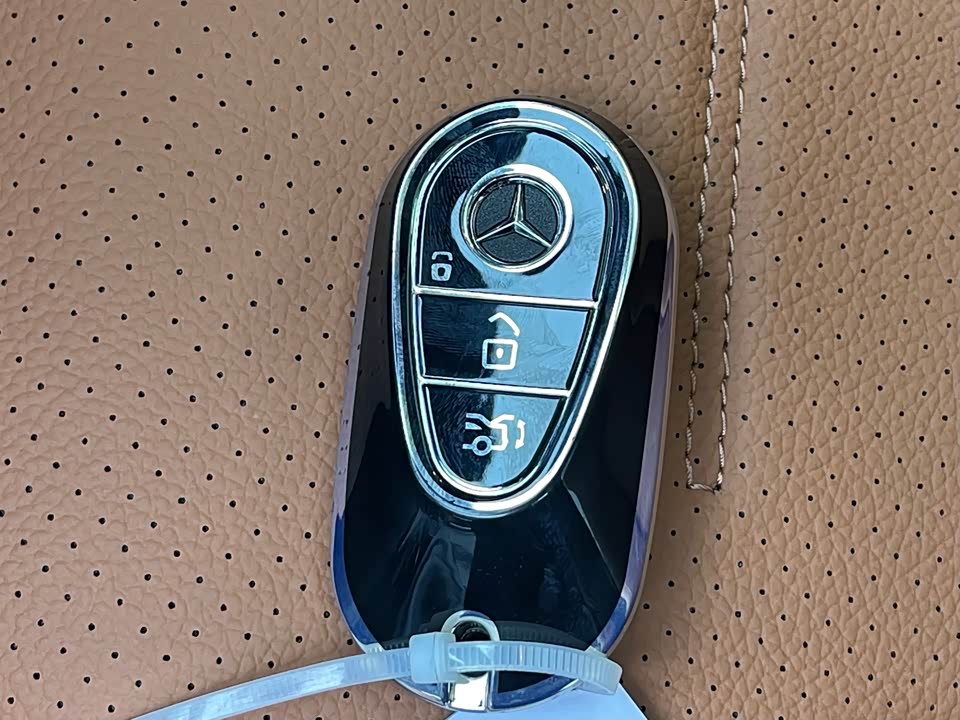 Mercedes-Benz GLC Mercedes-Benz GLC