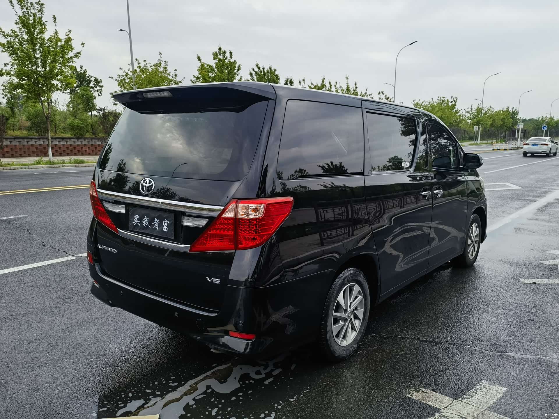 Toyota Alphard, 2015 все фото
