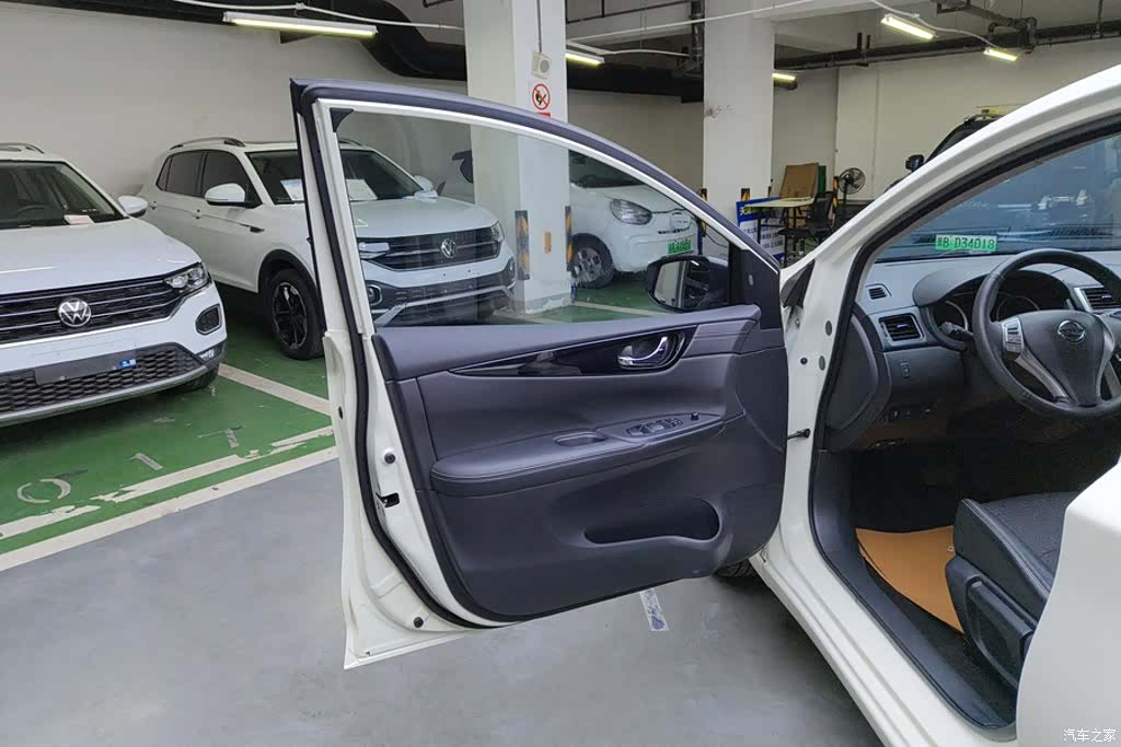 Nissan Tiida, 2020 7