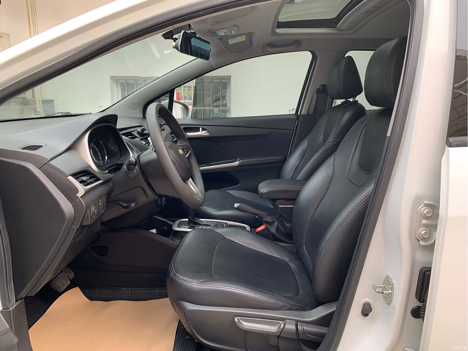 Chevrolet RV, 2016 все фото